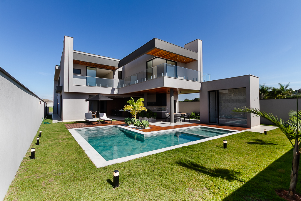 Casa à venda 5 suítes no Urbanova São José dos Campos pronta para morar. Avalia permuta