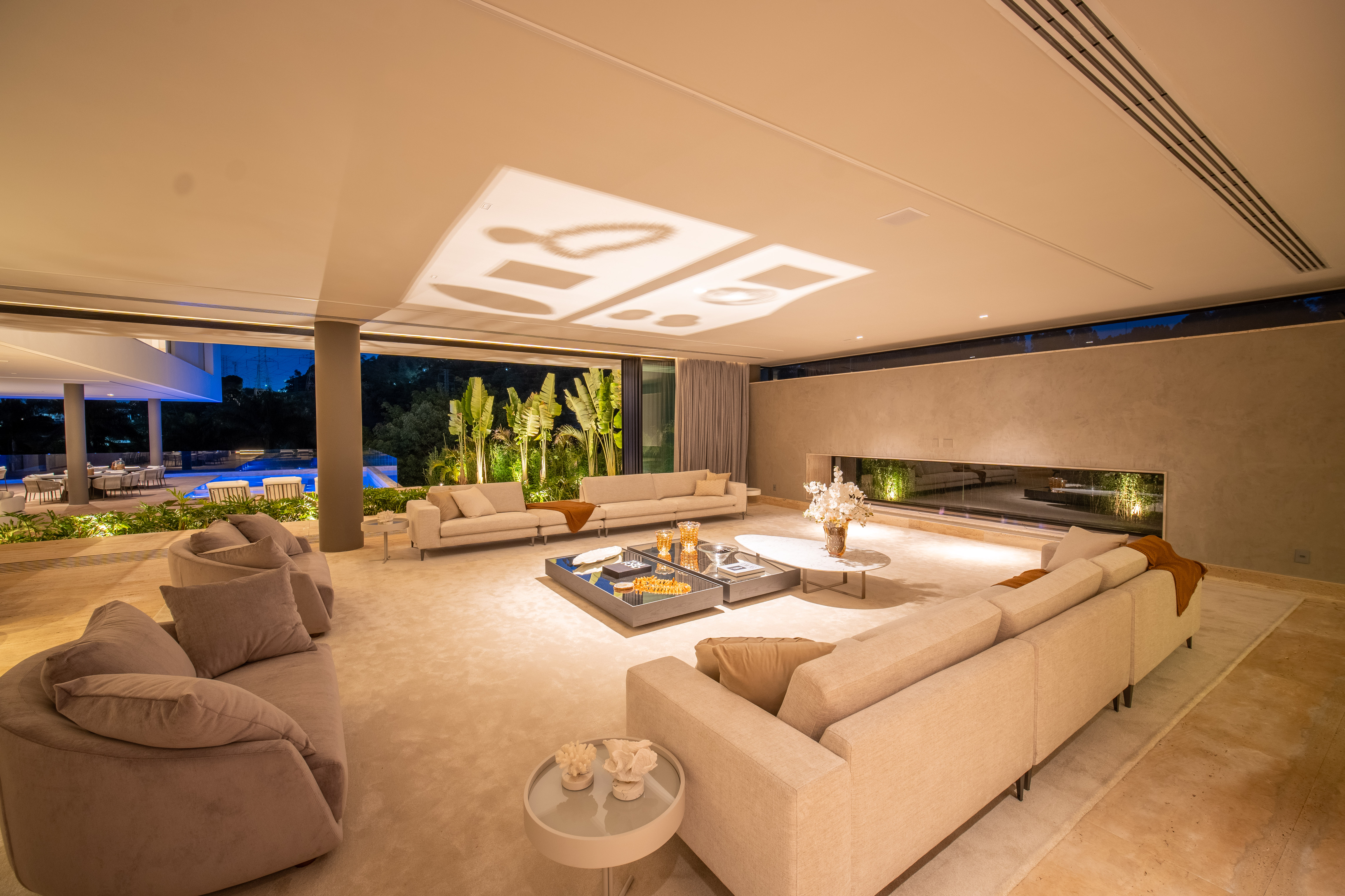 CASA CRISTAL - LUXO ABSOLUTO NO TAMBORÉ 2 EM ALPHAVILLE SP