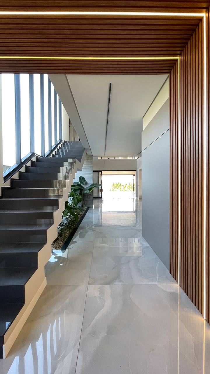 Casa sobrado 4 suítes, piscina, nova pronta para morar à venda condomínio Jardins das Nações Urbanova São José dos Campos