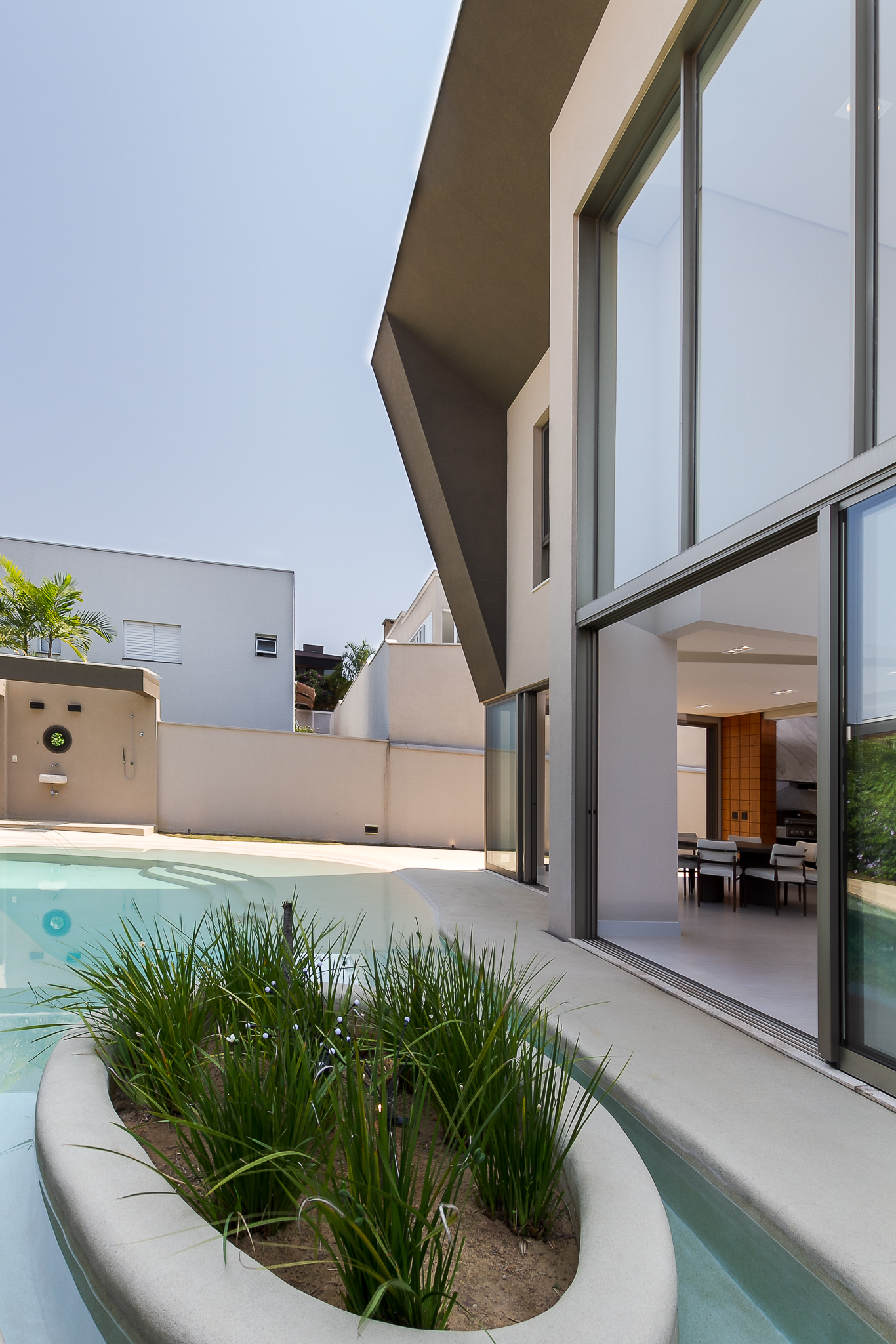 Sobrado com 480m² no bairro Urbanova - Alphaville 2 em São José dos Campos para Comprar