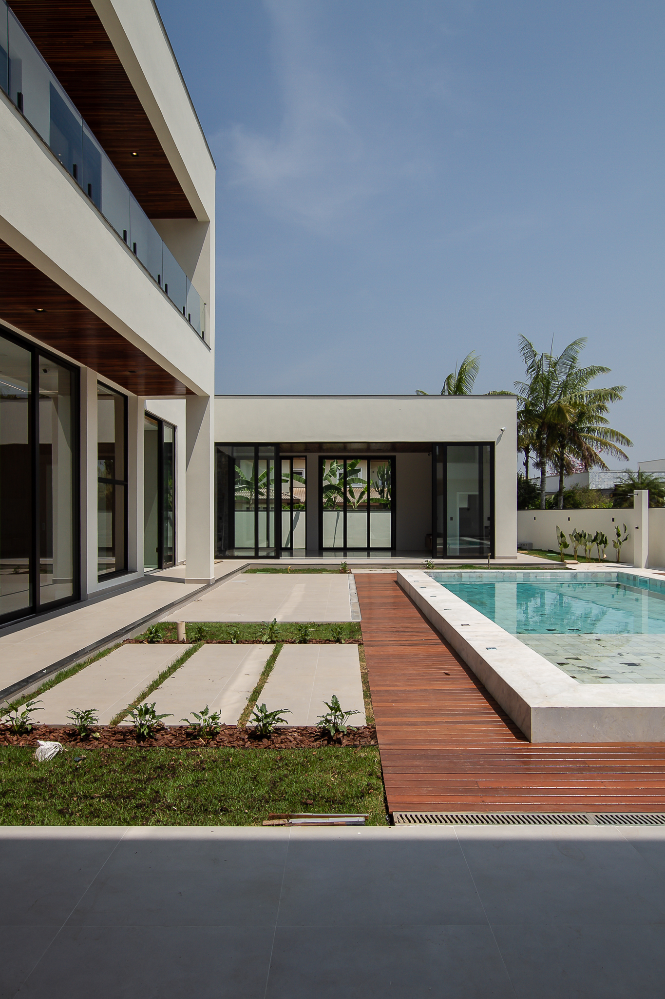 Sobrado com 800m² no bairro Urbanova - Chácara Serimbura em São José dos Campos para Comprar